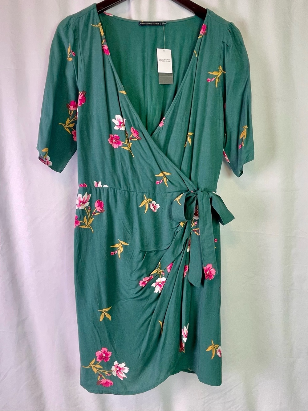 NWT Abercrombie & Fitch Floral Midi Dress - Green with Pink Blossoms Size Medium